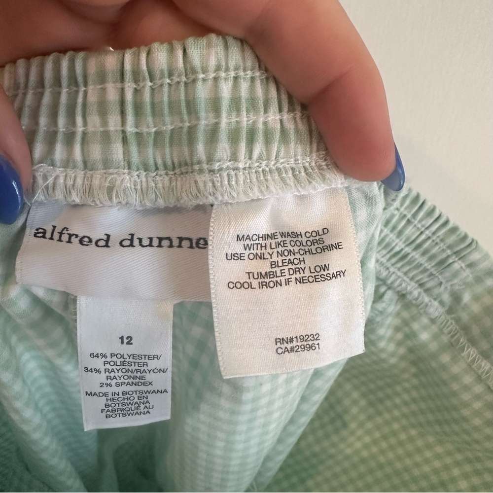 Cottagecore Wide Leg Gingham Capris. Size: 12. Green and White. - Picture 6 of 6